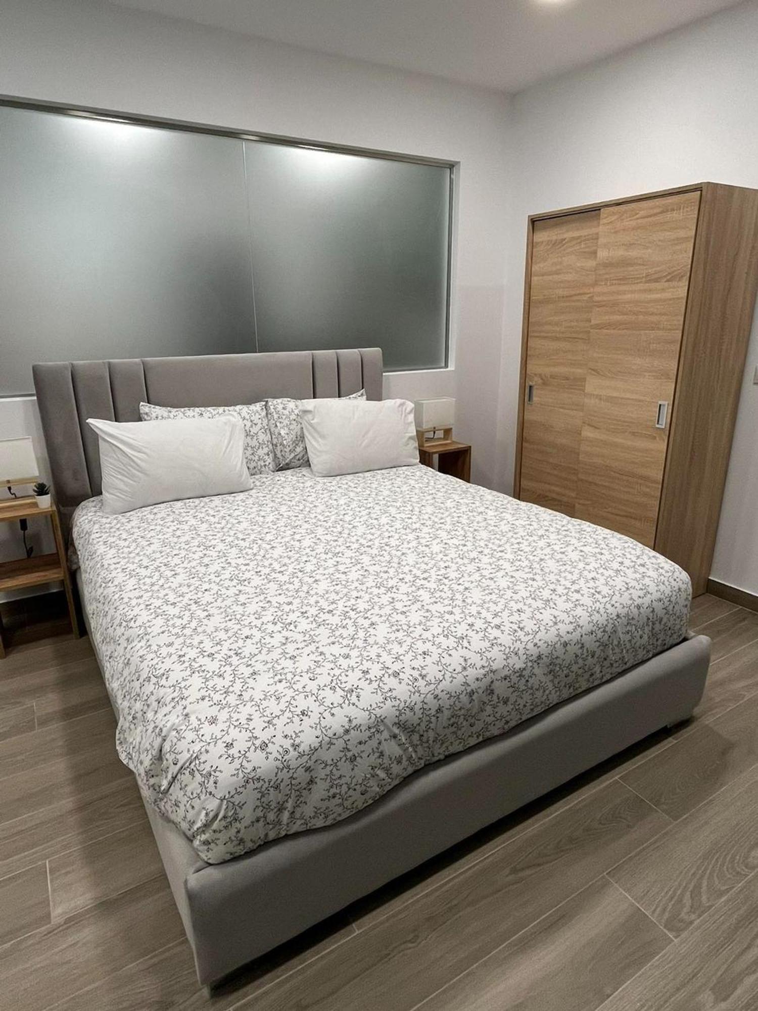 Academys Modern Apartments By Athens Urban Retreat Luaran gambar