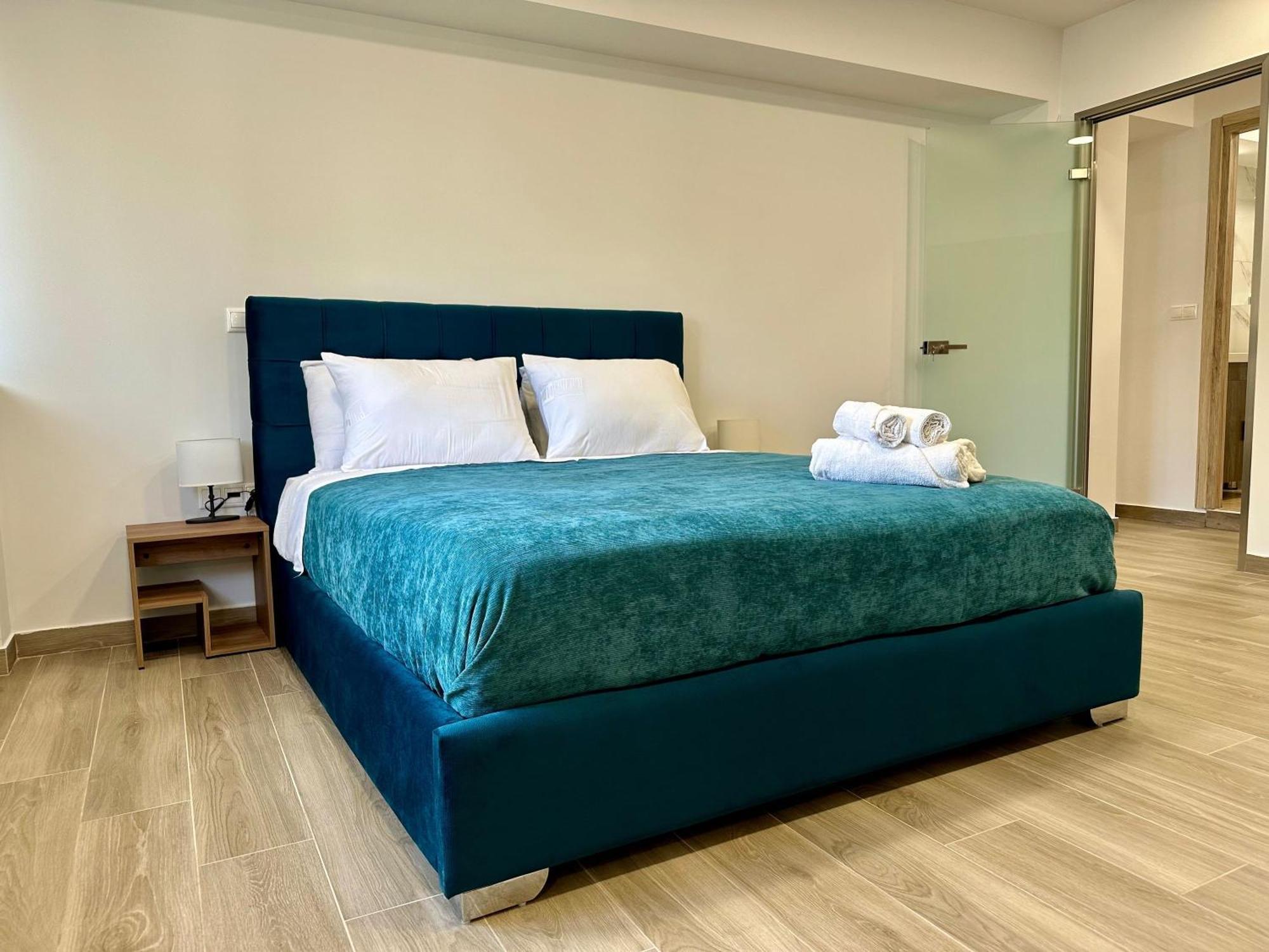 Academys Modern Apartments By Athens Urban Retreat Luaran gambar